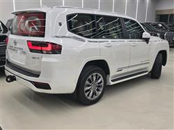 تۆیۆتا لاند کروزەر